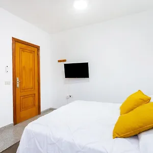 https://surfy-stylish-bedcoffee-room105-by-eden-rentals.tenerifehoteles.net
