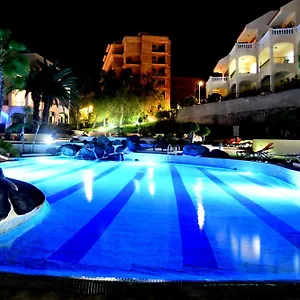 https://resort-golf-park.tenerifehoteles.net